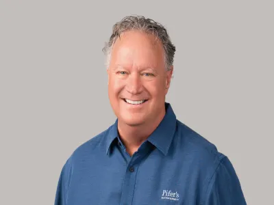 Bob pifer headshot
